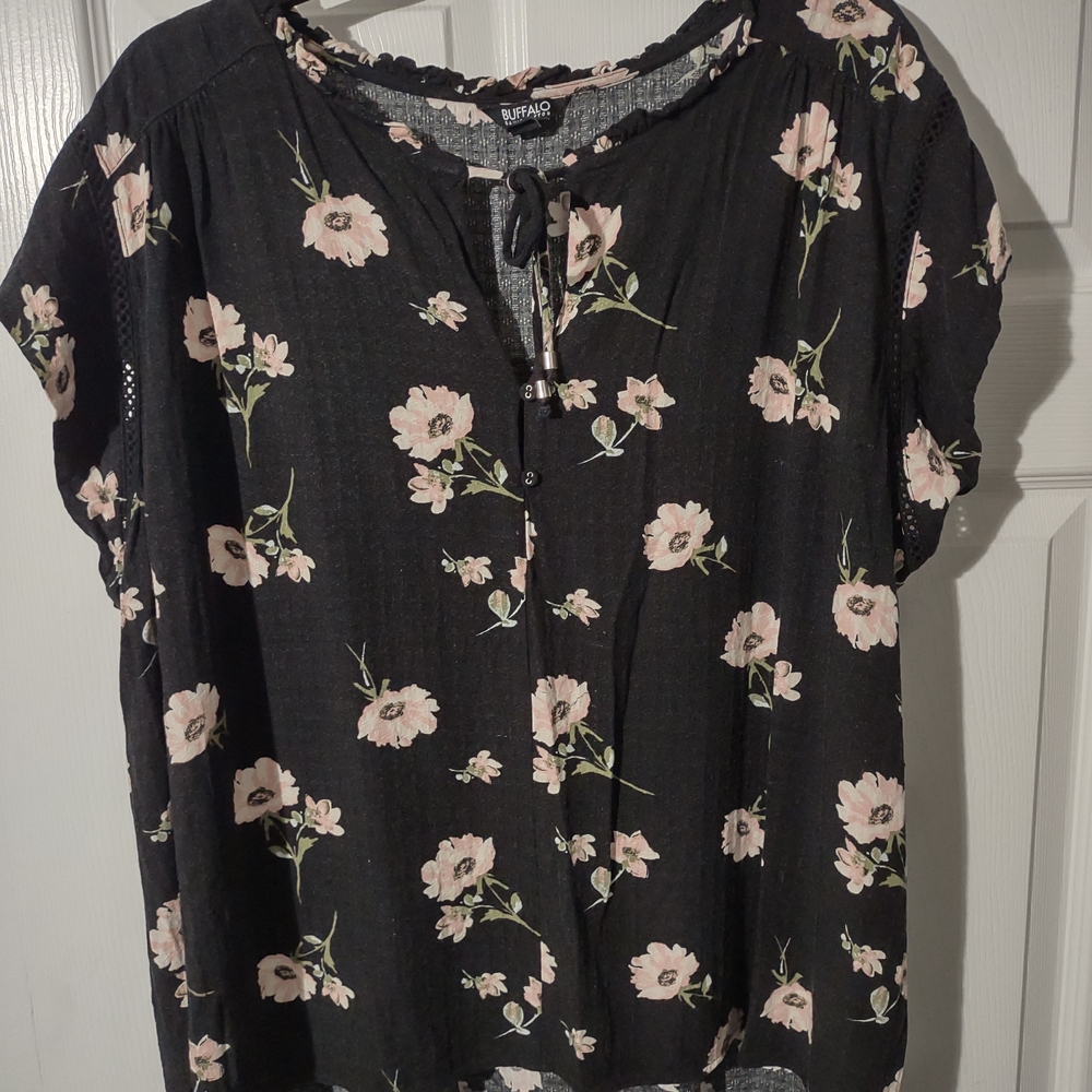 Buffalo David Bitton Black Floral Blouse
